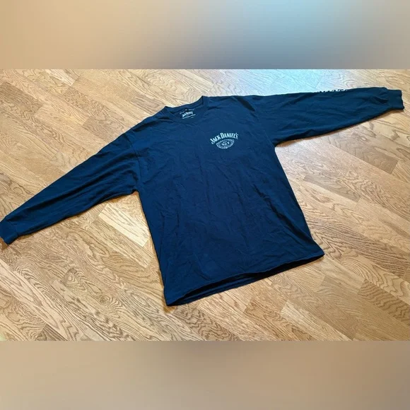 Jack Daniel’s Long Sleeve Tee - Picture 2 of 8